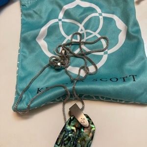 Kendra Scott necklace